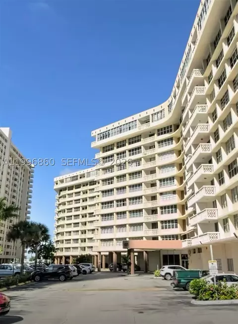 1817 S Ocean Dr #221, Hallandale Beach, FL 33009