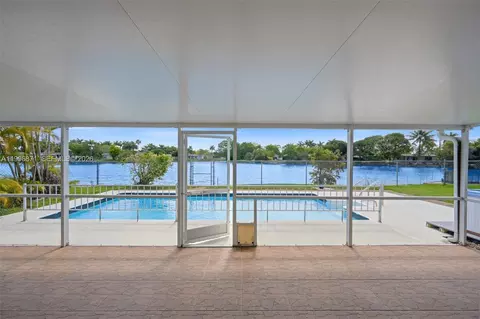 2320 NW 73rd Ave, Sunrise, FL 33313