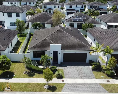 23552 SW 107th Pl, Homestead, FL 33032