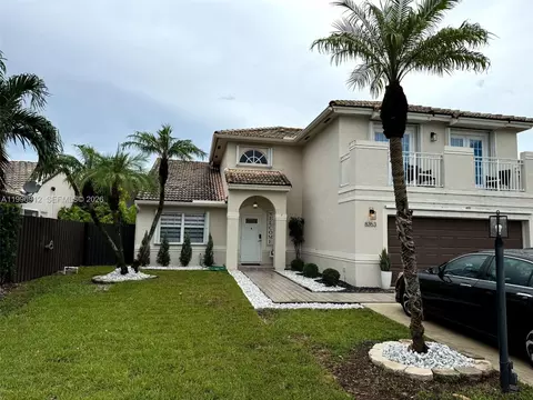 8353 SW 161st Pl, Miami, FL 33193