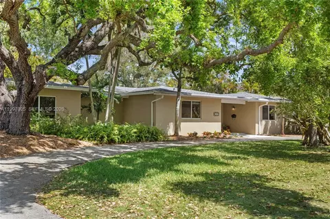 6845 SW 129th Ter, Pinecrest, FL 33156