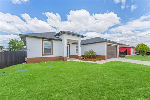 2914 23rd St SW, Lehigh Acres, FL 33976