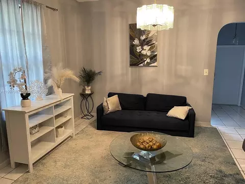 638 SW 15th Ave, Miami, FL 33135