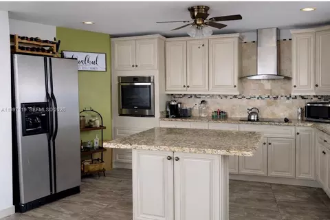 1351 NE Miami Gardens Dr #926E, Miami, FL 33179