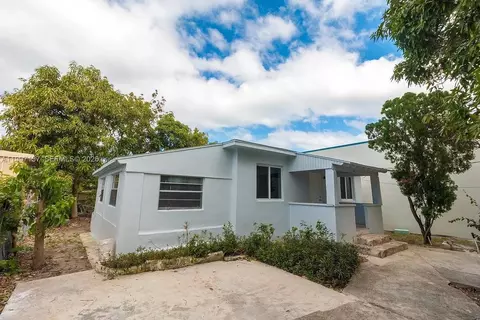 361 NE 57th St, Miami, FL 33137