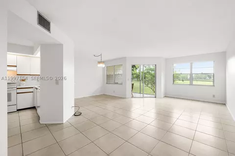 901 SW 128th Ave #212E, Pembroke Pines, FL 33027