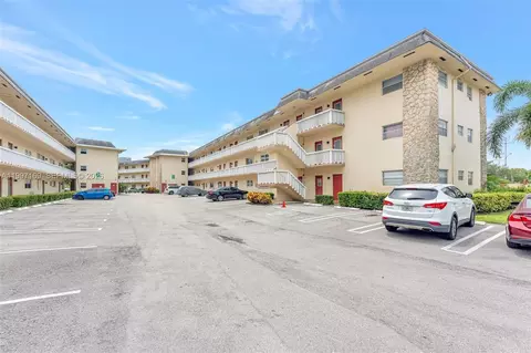 4341 NW 16th St #203, Lauderhill, FL 33313