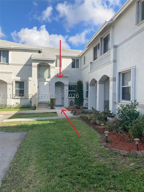 870 NE 212th Ter #3, Miami, FL 33179