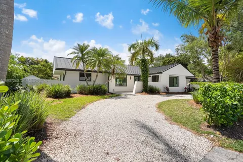 7864 SW 179th Ter, Palmetto Bay, FL 33157