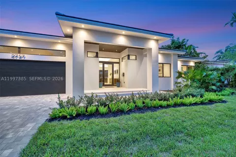2757 NE 34 St, Fort Lauderdale, FL 33306