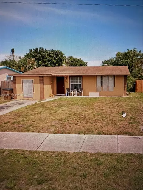 648 NW 2nd Ter, Deerfield Beach, FL 33442