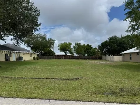 399 SW Ridgecrest Dr, Port St Lucie, FL 34953