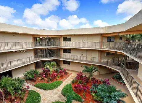 8005 SW 107th Ave #309, Miami, FL 33173