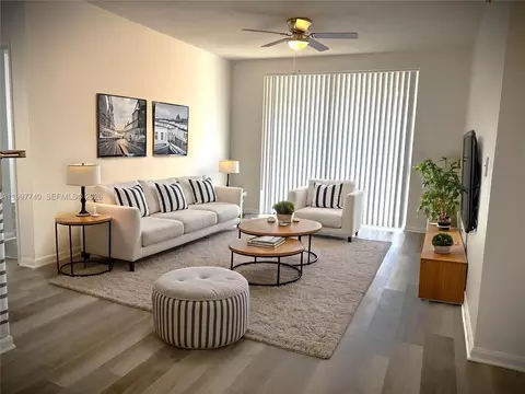 8050 N Nob Hill Rd #105, Tamarac, FL 33321
