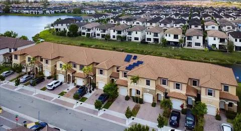 3335 W 94th Ter, Hialeah, FL 33018