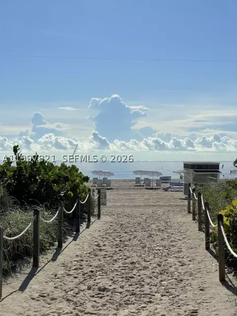 335 Ocean Dr #214, Miami Beach, FL 33139