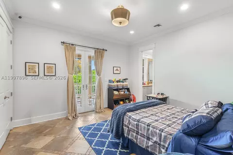 Bedroom - 685 Harbor Ln, Key Biscayne, FL 33149 photo 2 of 4