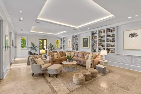 Living - 685 Harbor Ln, Key Biscayne, FL 33149 photo 3 of 5