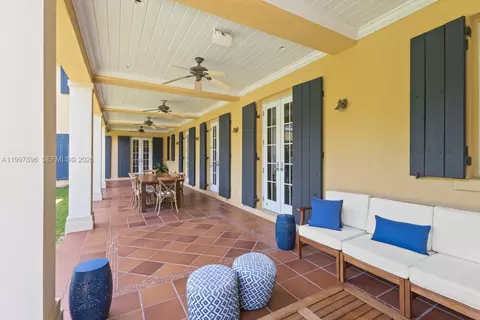 Exterior - 685 Harbor Ln, Key Biscayne, FL 33149 photo 5 of 11
