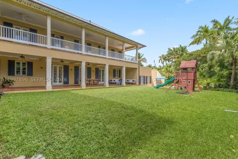 Exterior - 685 Harbor Ln, Key Biscayne, FL 33149 photo 1 of 12