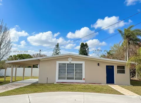 121 NE Prima Vista Blvd, Port Saint Lucie, FL 34983