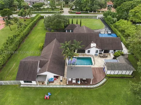 11301 SW 95th St, Miami, FL 33176
