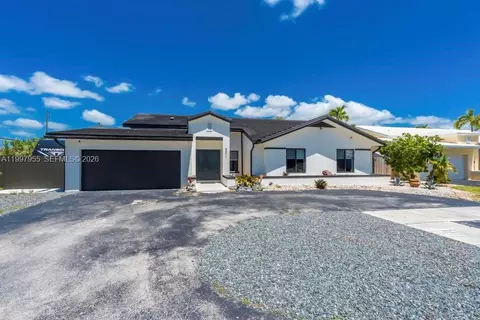 8611 SW 82nd Ter, Miami, FL 33143