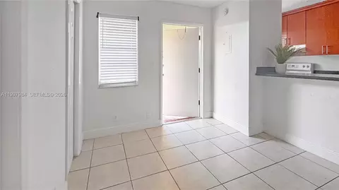 4081 N Dixie Hwy #20, Oakland Park, FL 33334