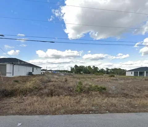 547 Trinity St E, Other, FL 33974