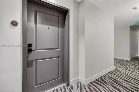 7910 Harbor Island Dr #406, North Bay Village, FL 33141