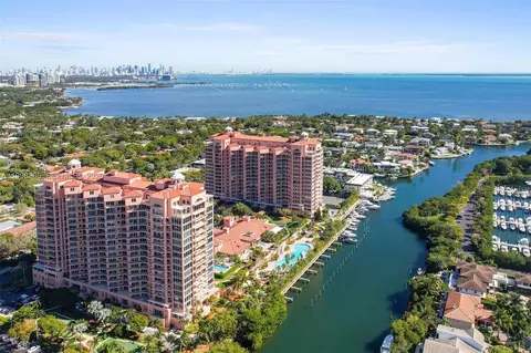 10 Edgewater Dr #7G, Coral Gables, FL 33133