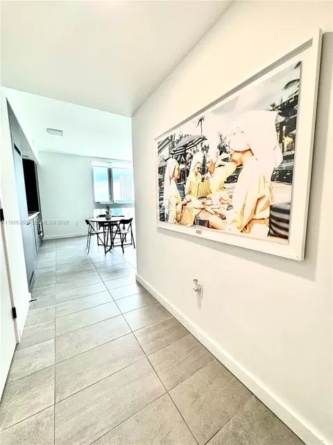 227 NE 2nd St #2306, Miami, FL 33132