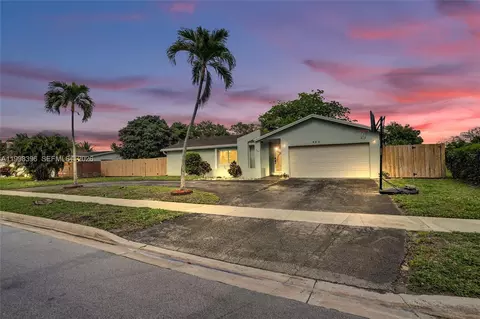 460 SW 66th Ave, Margate, FL 33068