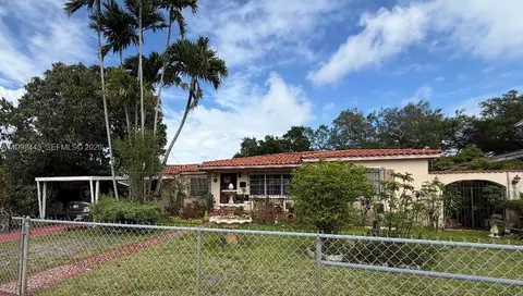 1135 NW 32nd Ct, Miami, FL 33125