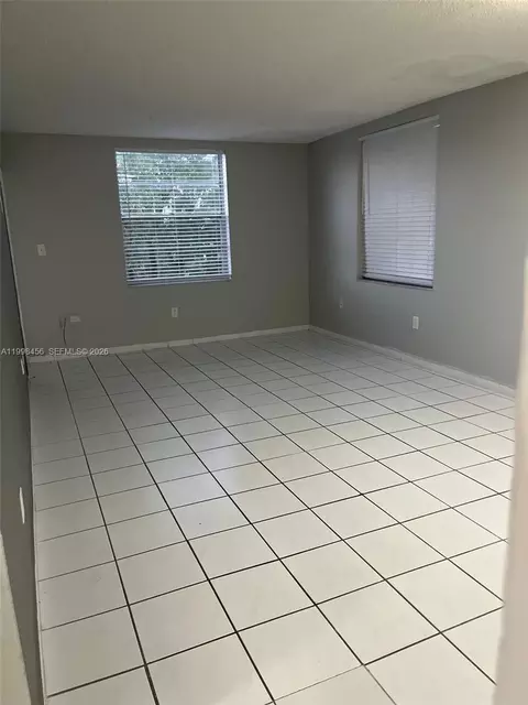 5625 W 20th Ave #306, Hialeah, FL 33012