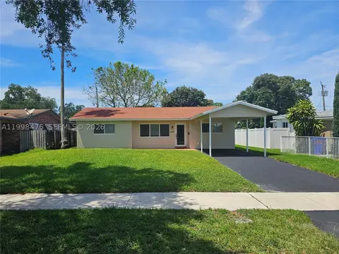6881 Harding St, Hollywood, FL 33024