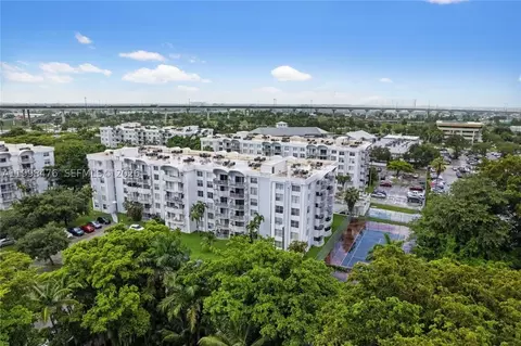 494 NW 165th St Rd #C-601, Miami, FL 33169