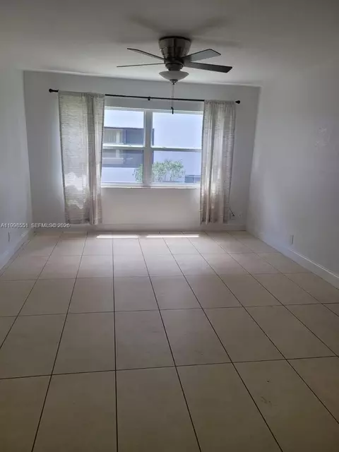 241 SE 9th Ave #104, Pompano Beach, FL 33060