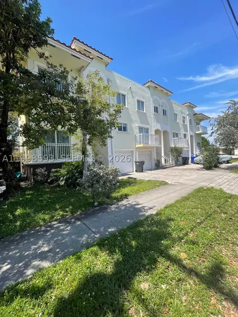 826 N 17th Ave, Hollywood, FL 33020