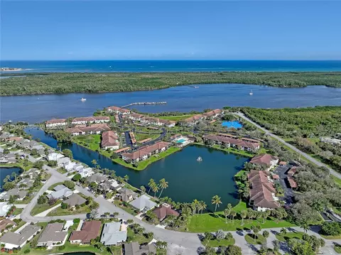 6082 SE Landing Way #10, Stuart, FL 34997
