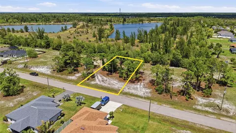 2817 NW 27th St, Cape Coral, FL 33993