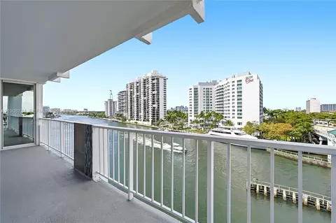 2800 E Sunrise Blvd #7F, Fort Lauderdale, FL 33304