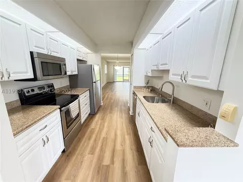 1600 SW 127th Way #101C, Pembroke Pines, FL 33027