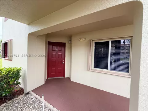 1600 SW 127th Way #101C, Pembroke Pines, FL 33027