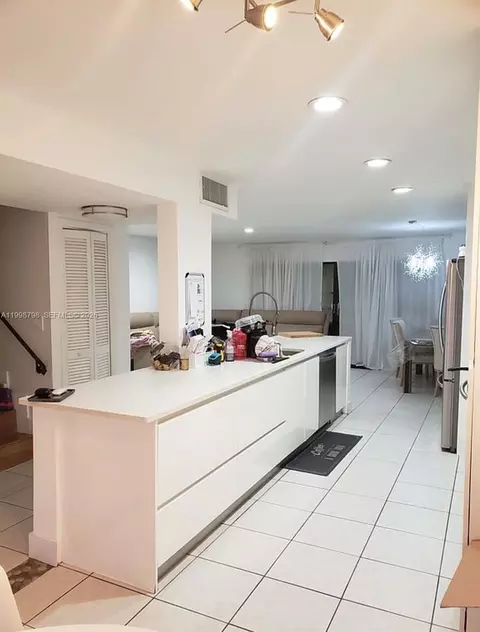 3301 Raleigh St #4A, Hollywood, FL 33021