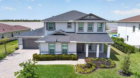 769 Hookline Cir, Loxahatchee, FL 33470