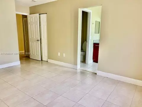 Bedroom - 19922 NW 67th Pl, Hialeah, FL 33015 photo 3 of 3