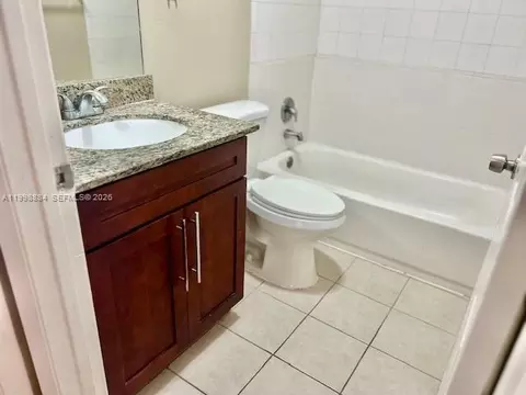 Bath - 19922 NW 67th Pl, Hialeah, FL 33015 photo 1 of 3