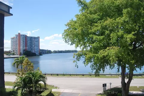 18707 NE 14th Ave #733, Miami, FL 33179