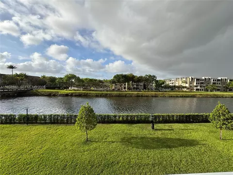 7787 SW 86th St #E-206, Miami, FL 33143